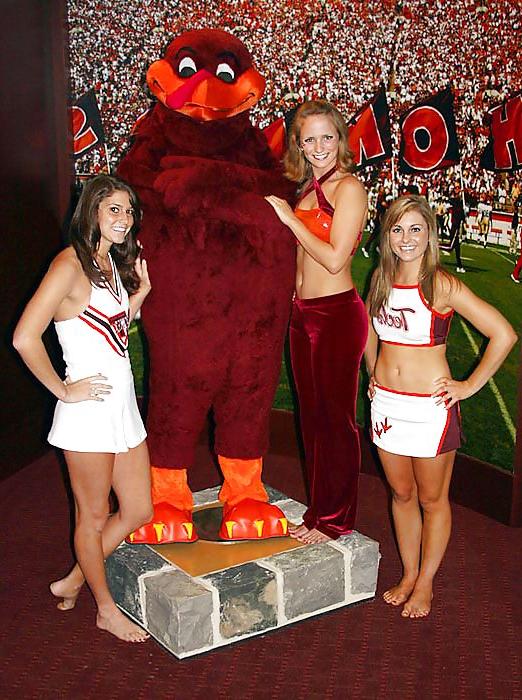 20P Cheerleader's Legs 2