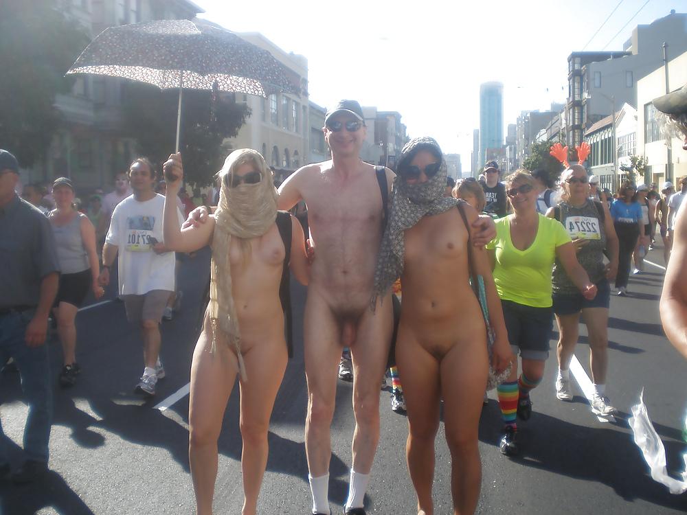 25P Public Nude