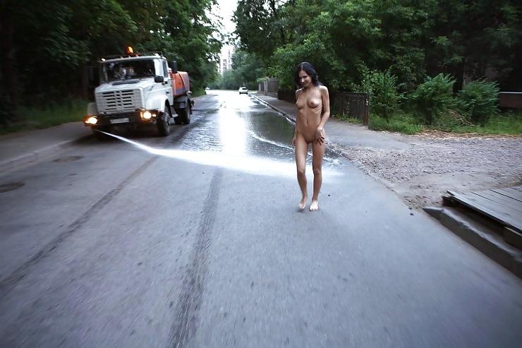 25P Public Nude
