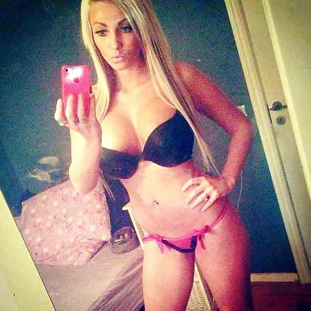 9P British Bimbo