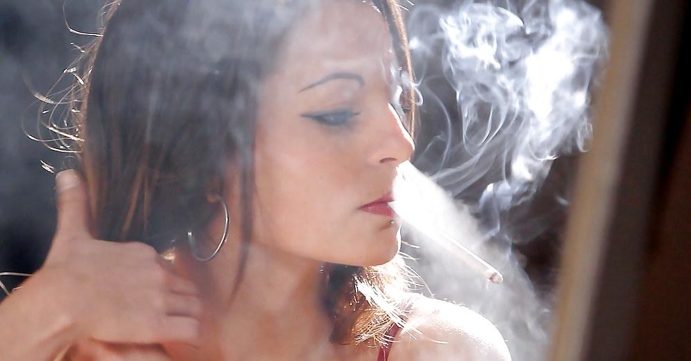 25P Glamour Smoking: Rosy