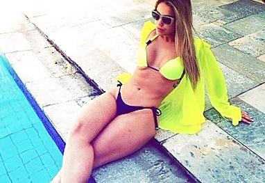 25P Brazilian and World Celebrities Hot Crossed Legs