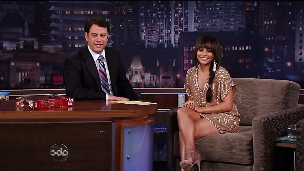 25P Brazilian and World Celebrities Hot Crossed Legs