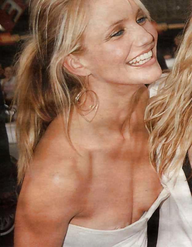 25P Beautiful Celebs Nipslip 6 by Voyeur TROC