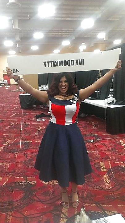 25P Ivy Doomkitty - Curvy Cosplayer