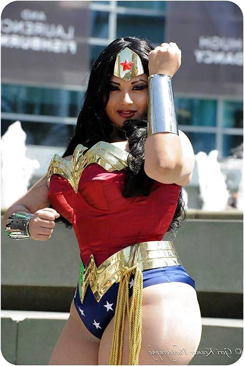 25P Ivy Doomkitty - Curvy Cosplayer