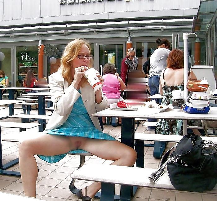 17P Public Show -354-