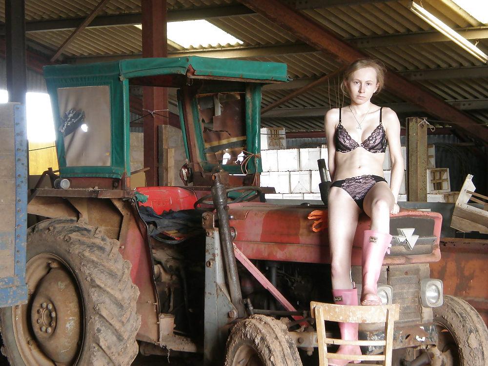 19P Farm girl