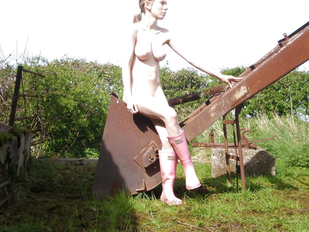 19P Farm girl