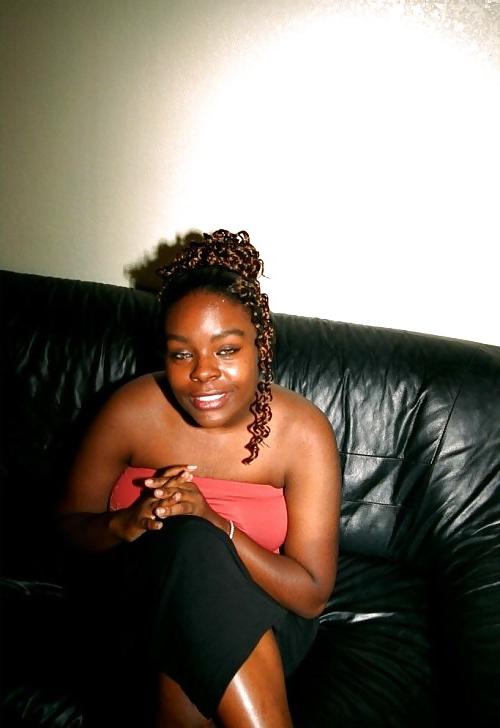 25P Curvy Girl Gets Nasty