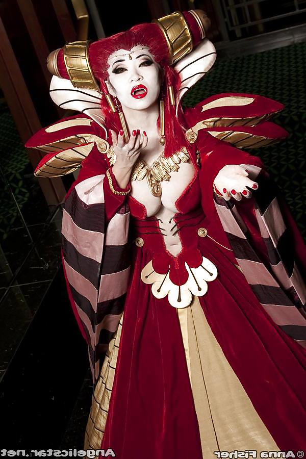 18P FANTASY DRESS 4 (LORDLONE)