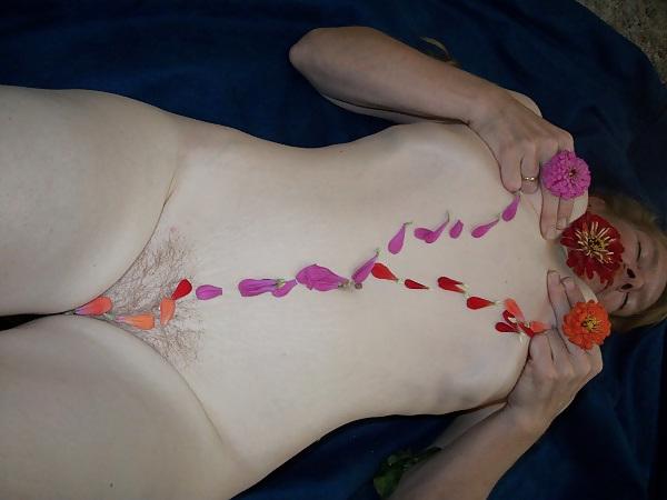 10P Lady Holly's Flower Girl Fantasy