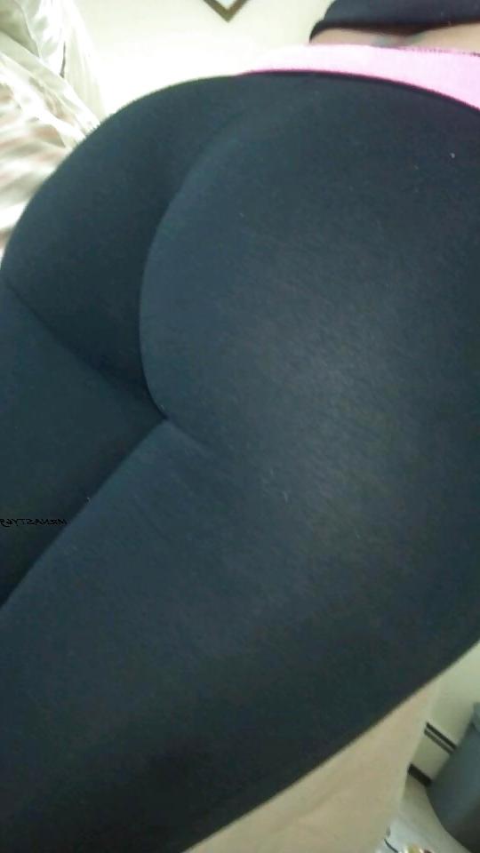 25P New 2013 Hot Wives In Tight Leggings