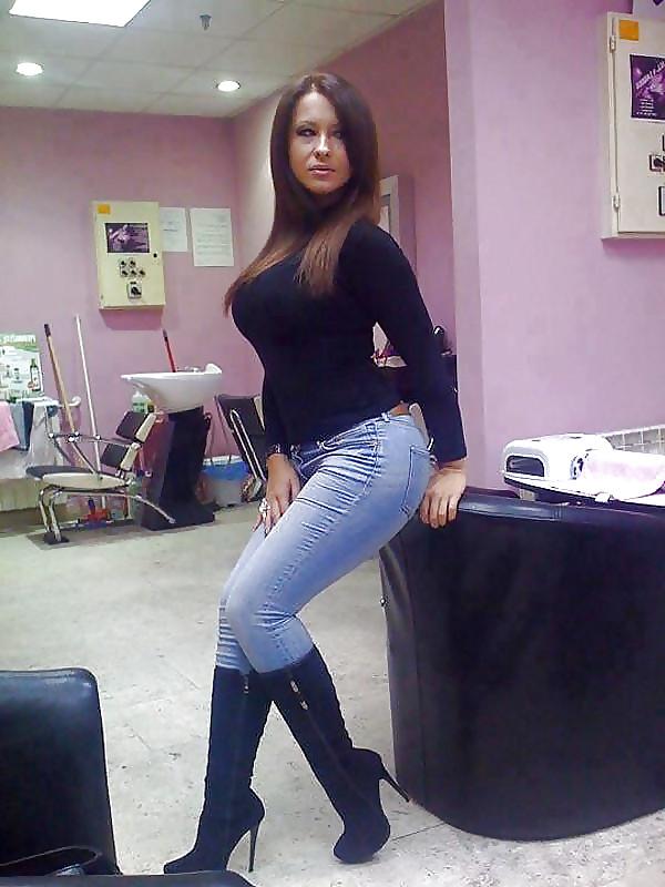 25P Sexy In Jeans!!!