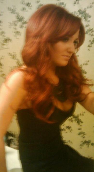 19P Sexy redhead crush glamour shots