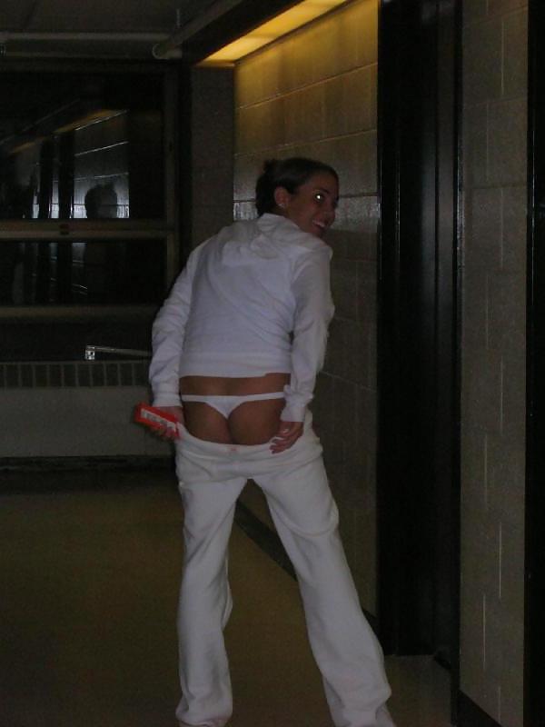 25P Thong 1