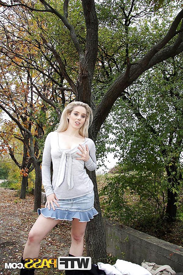 8P Outdoor fuck video from my archve