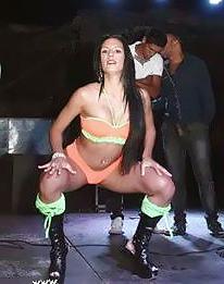 25P Brazilian Woman 12