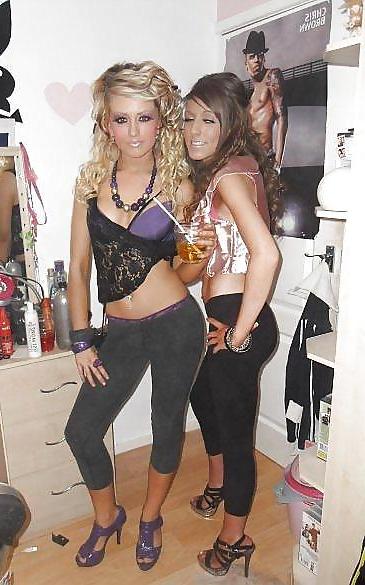25P Sluts in tight pants! 4