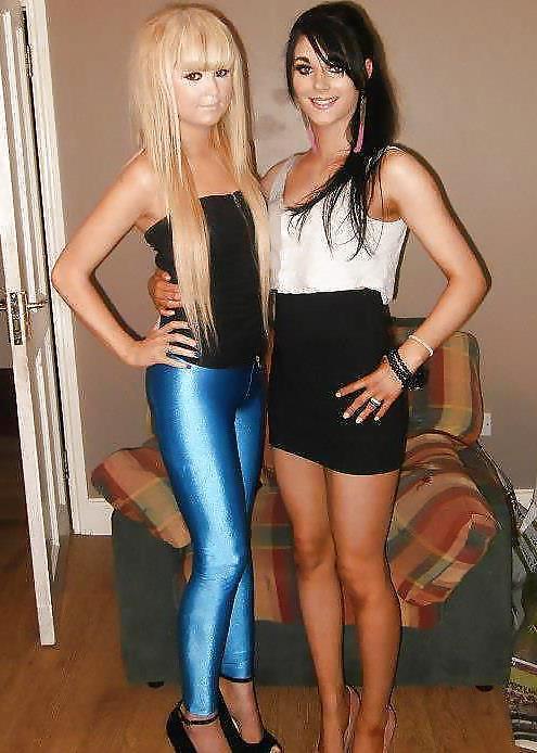 25P Sluts in tight pants! 4