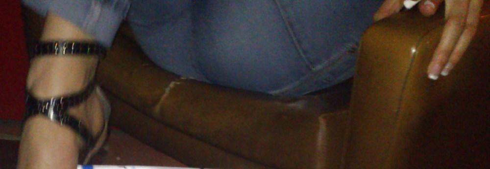 17P Great legs and ass in jeans
