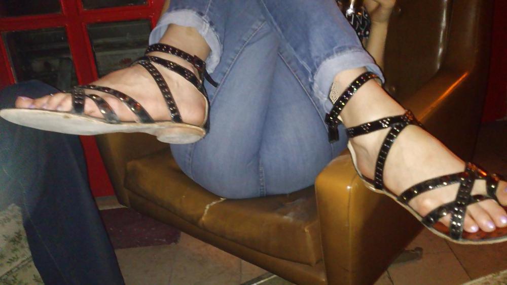 17P Great legs and ass in jeans