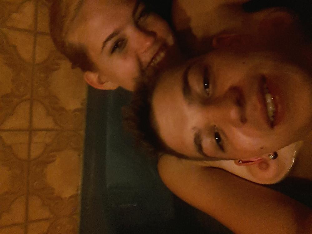 10P Take a bath with my gf