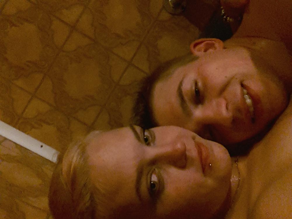 10P Take a bath with my gf