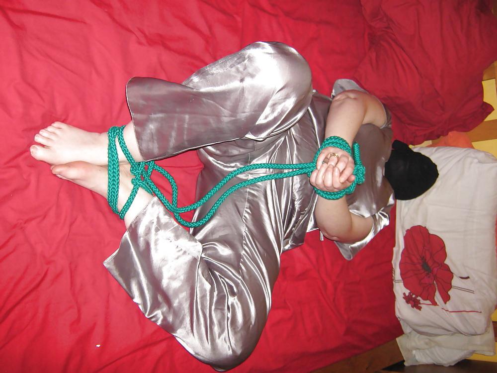 23P Fat slut wife - useless whore tied !