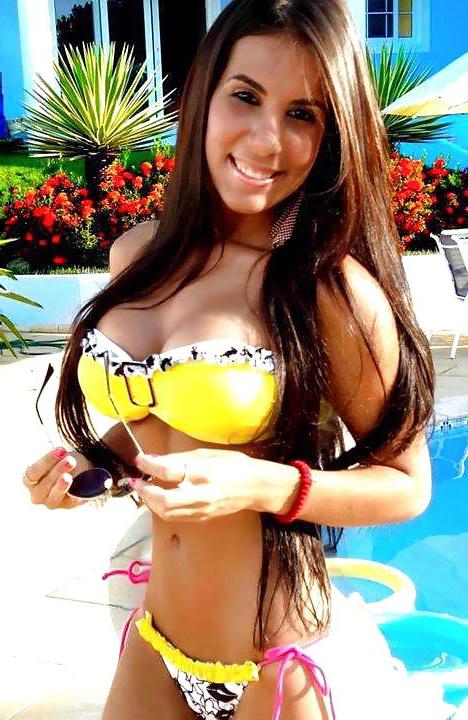 25P Brazilian Woman 13