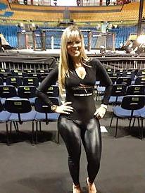25P Brazilian Woman 13