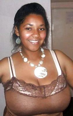 25P Thick Bitches - Fat Titties