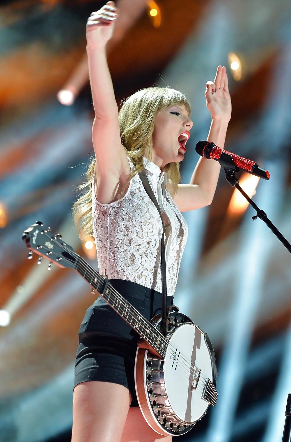 25P Taylor Swift Armpit