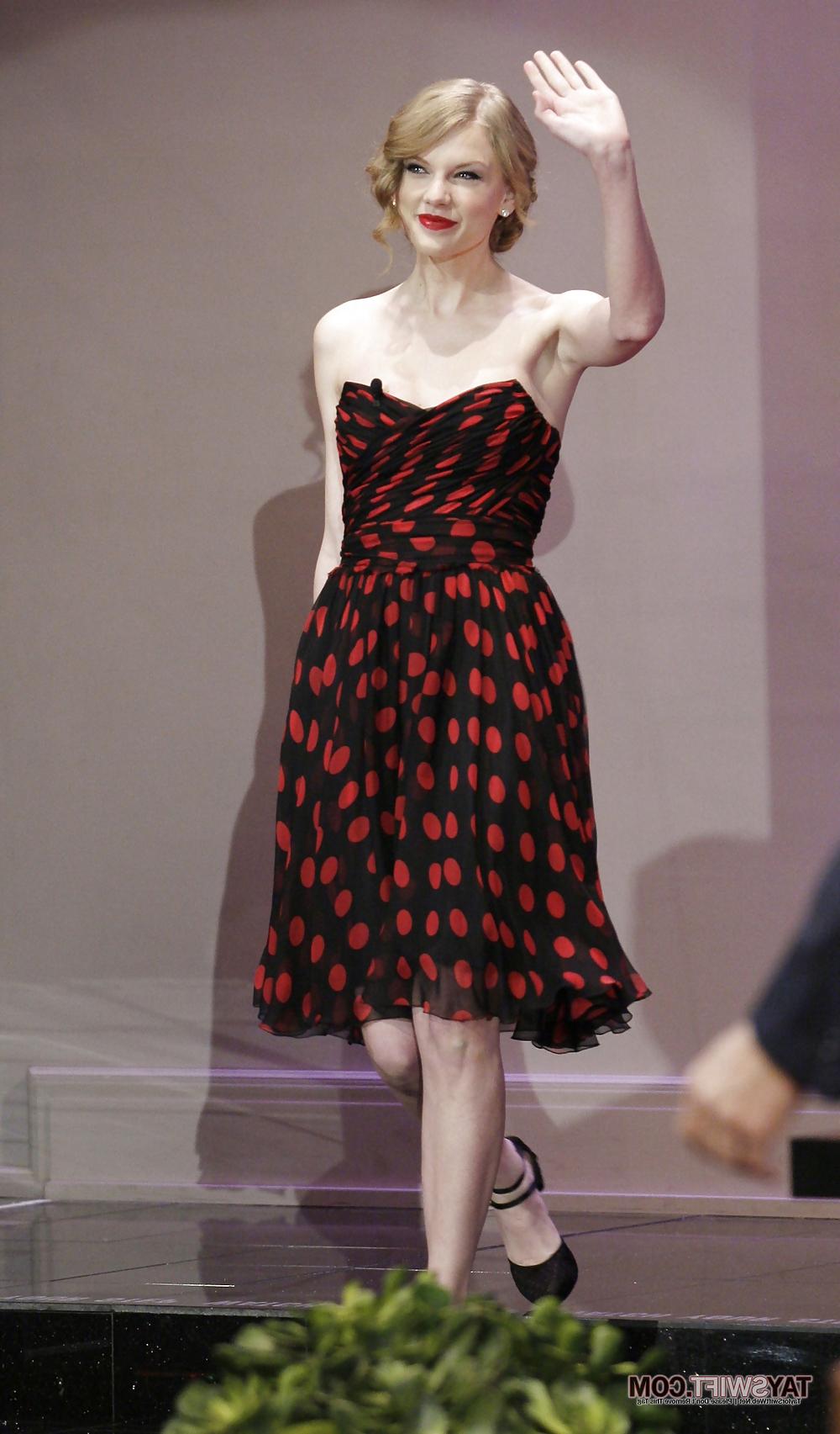 25P Taylor Swift Armpit