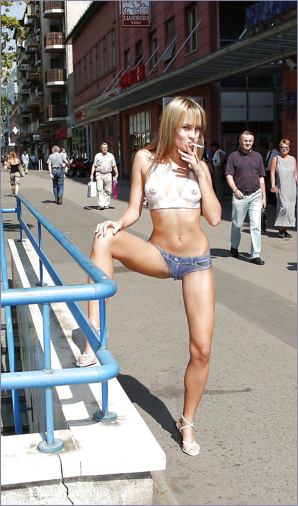 18P Public Viewing -236-