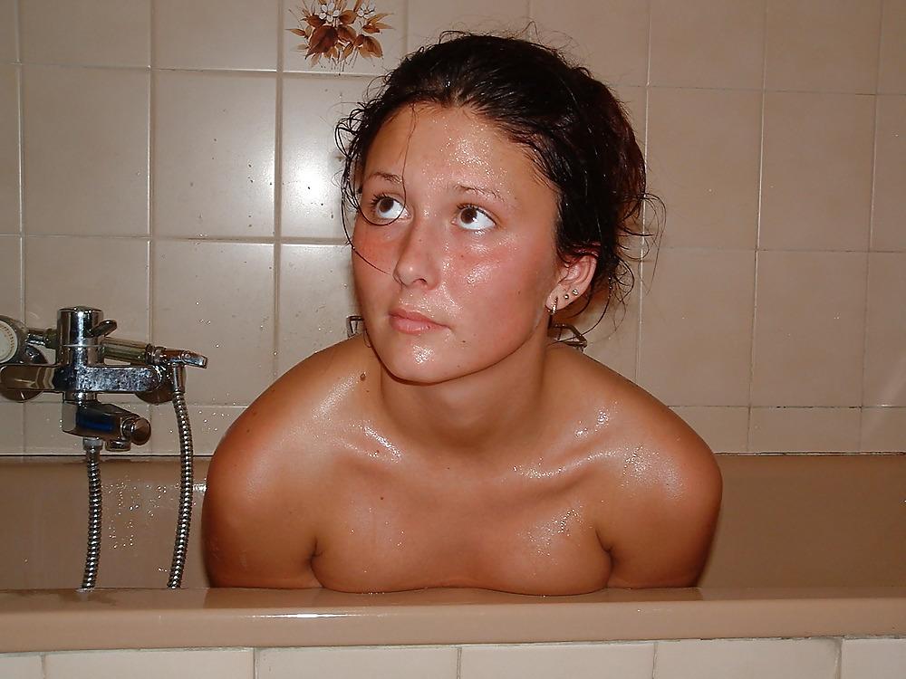 25P My Ex (5) (bathroom)