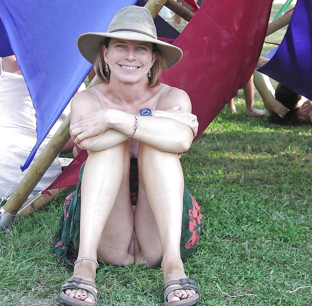 18P Public Viewing -185-