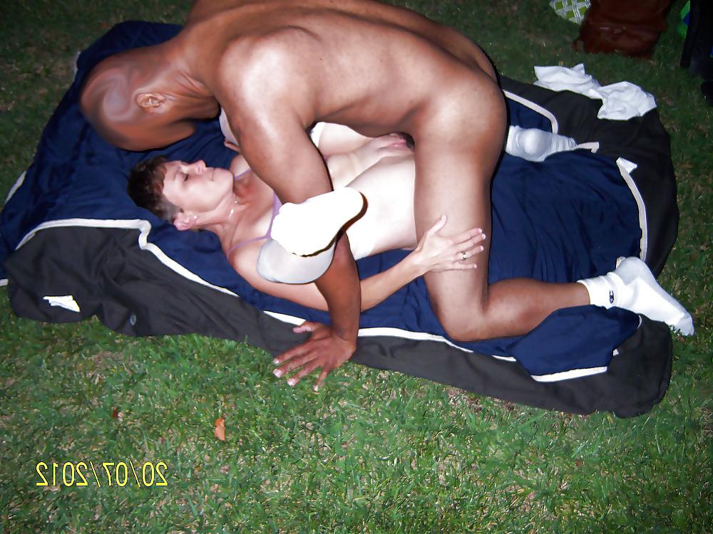 25P Wedding Ring Swingers #163: Wives Fuck BBC