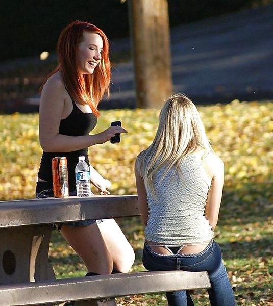 25P Candid Street Babes 7 by Voyeur TROC