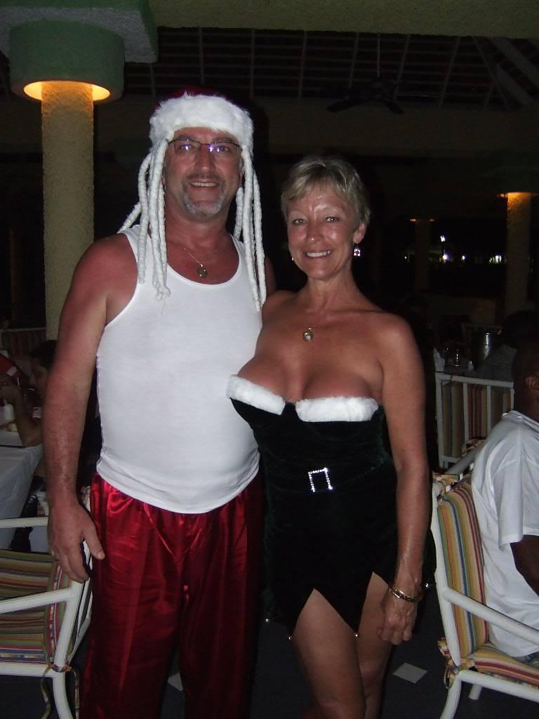 7P Short Haired Blonde Mature Wife On Holiday