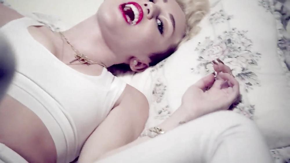 25P Screenshots from We Cant Stop music video by miley cyrus