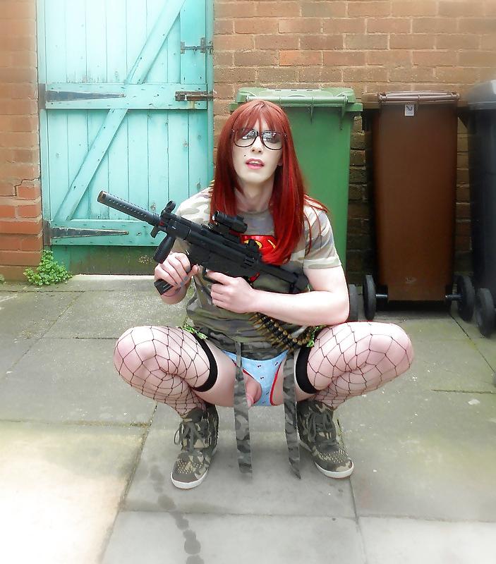 25P Tranny Supersatin Army Girl gets her gun out (Outdoor Shots)