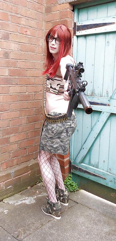 25P Tranny Supersatin Army Girl gets her gun out (Outdoor Shots)
