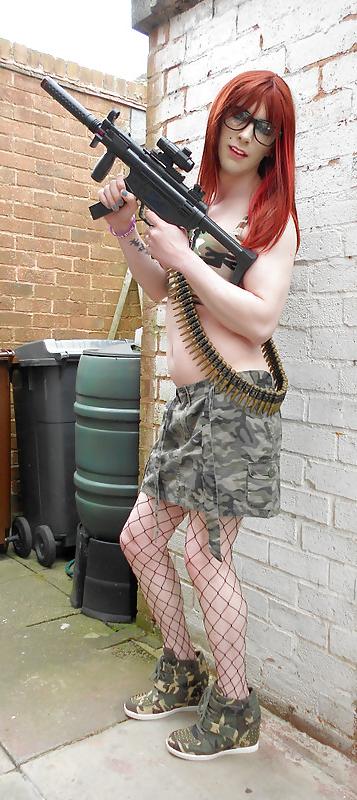 25P Tranny Supersatin Army Girl gets her gun out (Outdoor Shots)