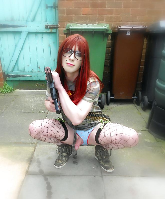 25P Tranny Supersatin Army Girl gets her gun out (Outdoor Shots)