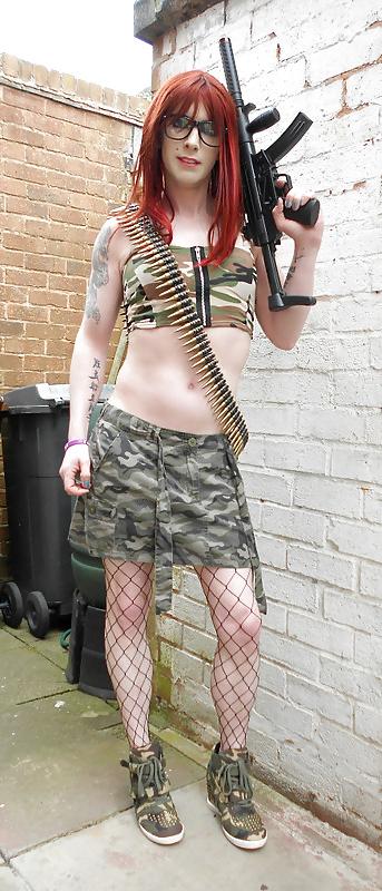 25P Tranny Supersatin Army Girl gets her gun out (Outdoor Shots)