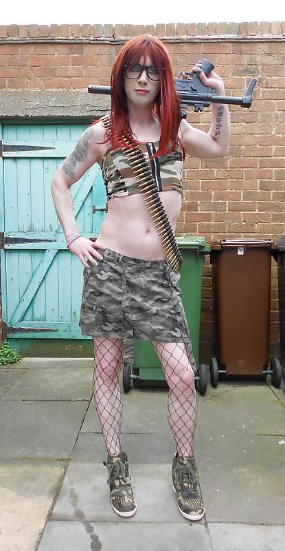 25P Tranny Supersatin Army Girl gets her gun out (Outdoor Shots)