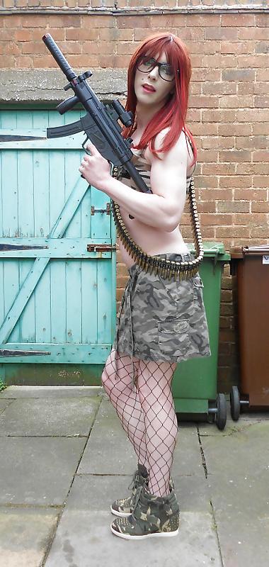 25P Tranny Supersatin Army Girl gets her gun out (Outdoor Shots)