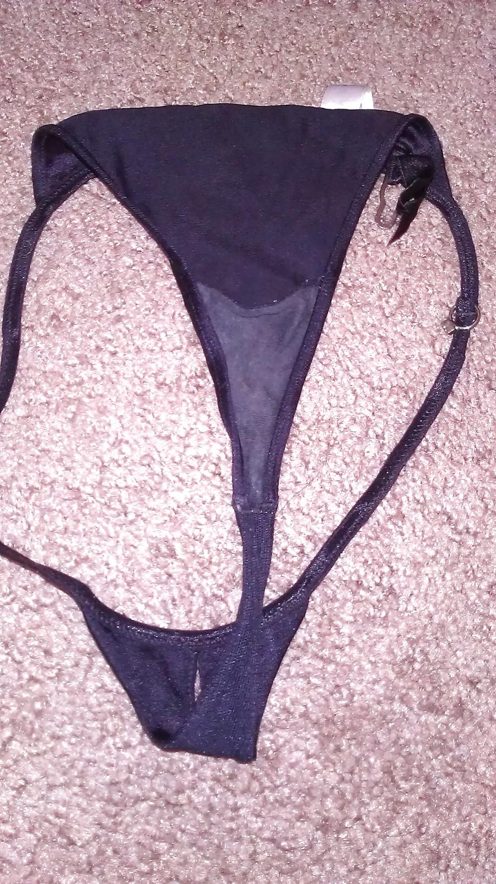 16P Thong collection