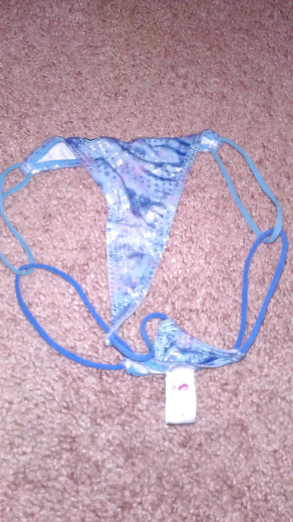 16P Thong collection